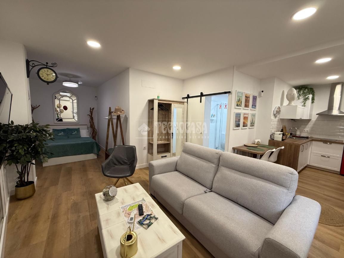 Living room of Flat for sale in  Jaén Capital  with Furnished
