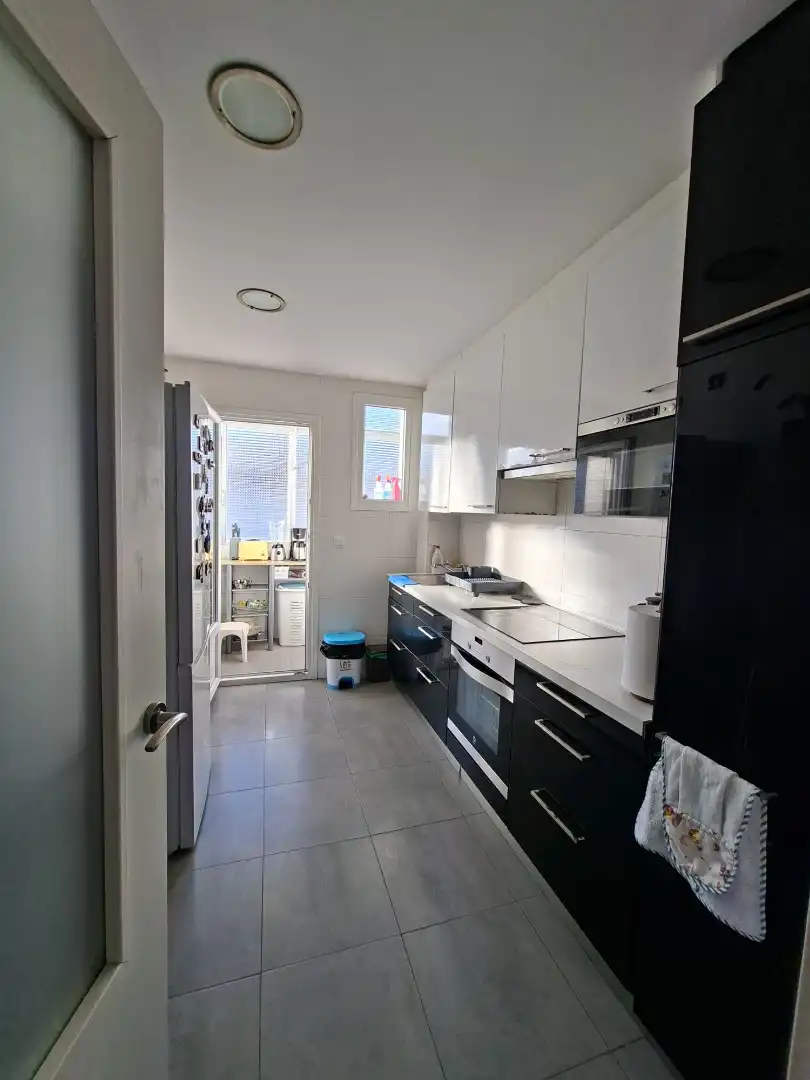 Cocina de Piso en venta en  Pamplona / Iruña con Aire acondicionado, Amueblado y Horno