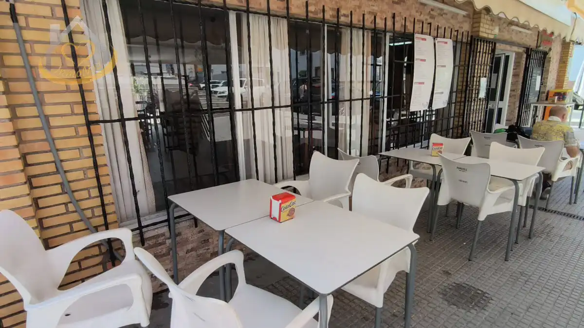 Geschaftsraum zum Verkauf in Aljaraque mit Klimaanlage, Terrasse und Möbliert