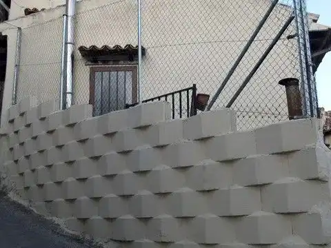 Vista exterior de Casa o xalet en venda en Pastrana amb Terrassa i Balcó
