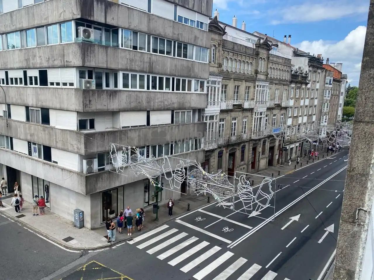 Vista exterior de Pis en venda en Santiago de Compostela  amb Moblat