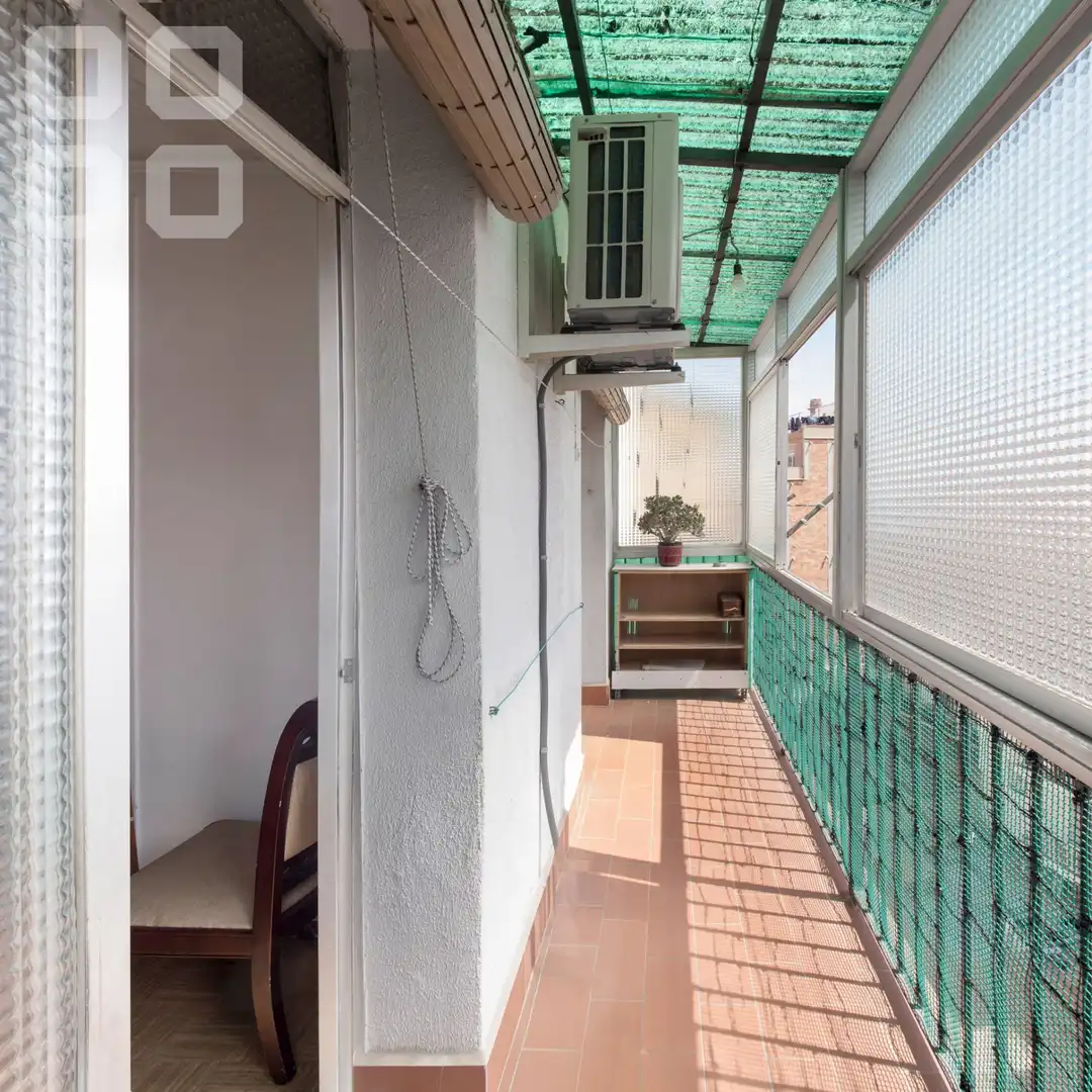 Terrassa de Pis en venda en Barcelona amb Aire condicionat i Balcó