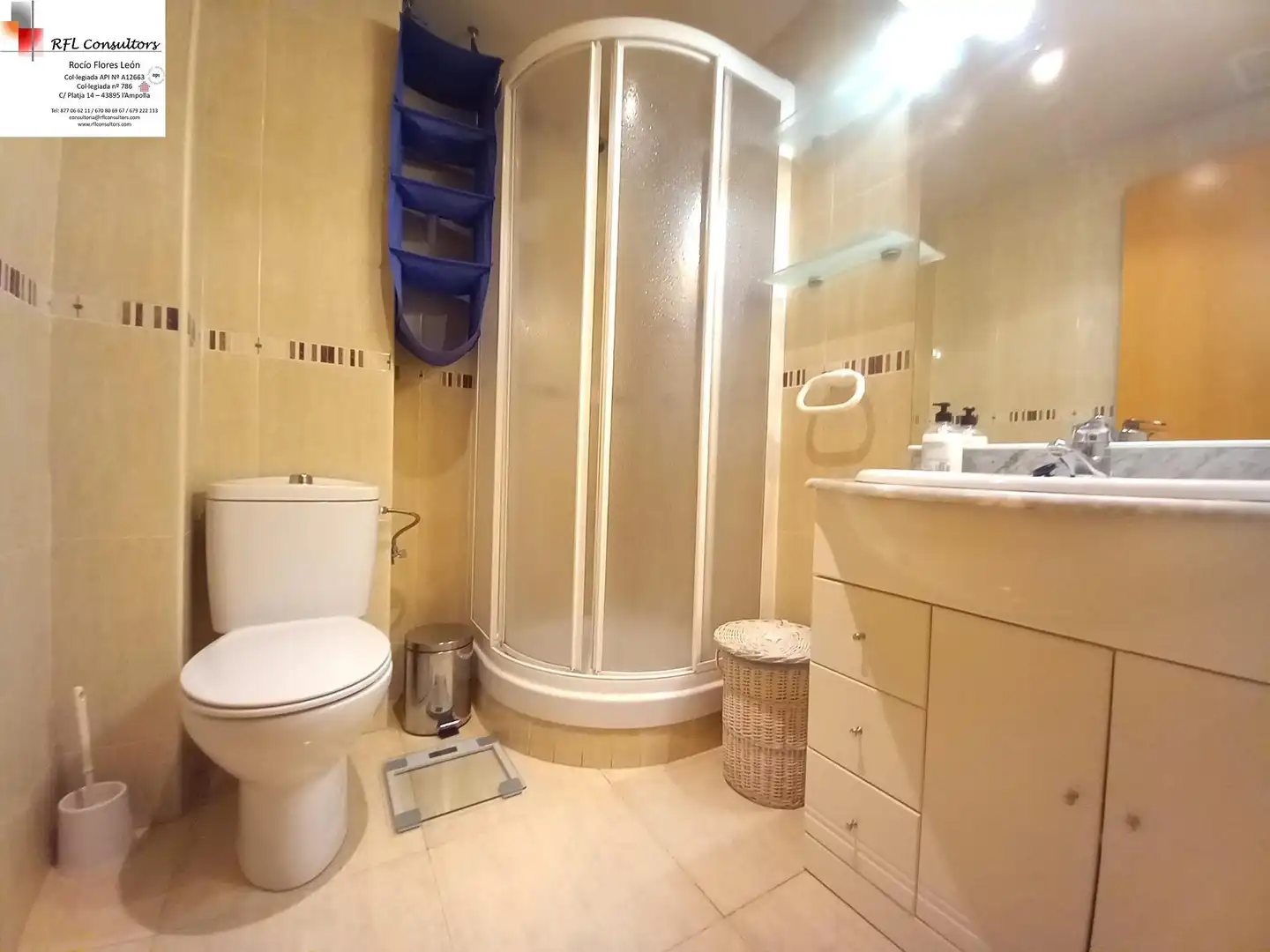 Badezimmer von Wohnungen zum Verkauf in L'Ampolla mit Heizung, Terrasse und Möbliert