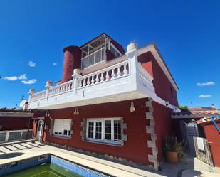 Exterior view of House or chalet for sale in Cambrils  with Air Conditioner, Terrace and Swimming Pool