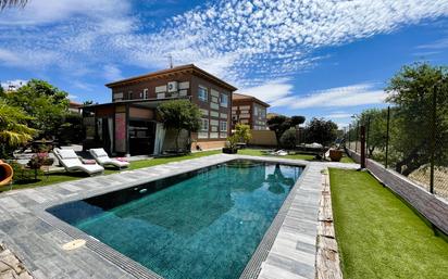 Piscina de Casa o xalet en venda en Seseña amb Aire condicionat i Piscina