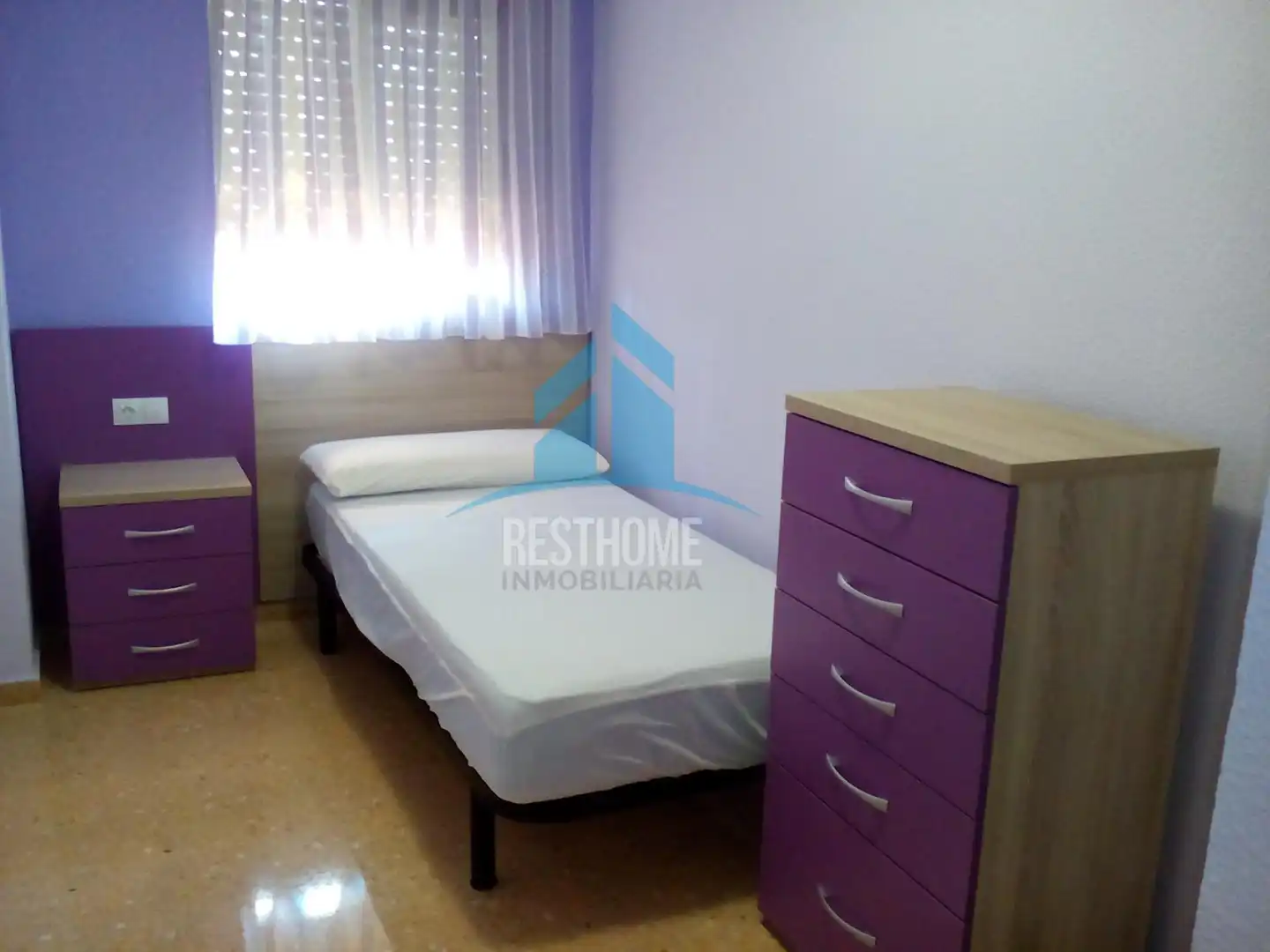 Habitación de Apartamento de alquiler en Cullera con Terraza, Amueblado y Piscina comunitaria