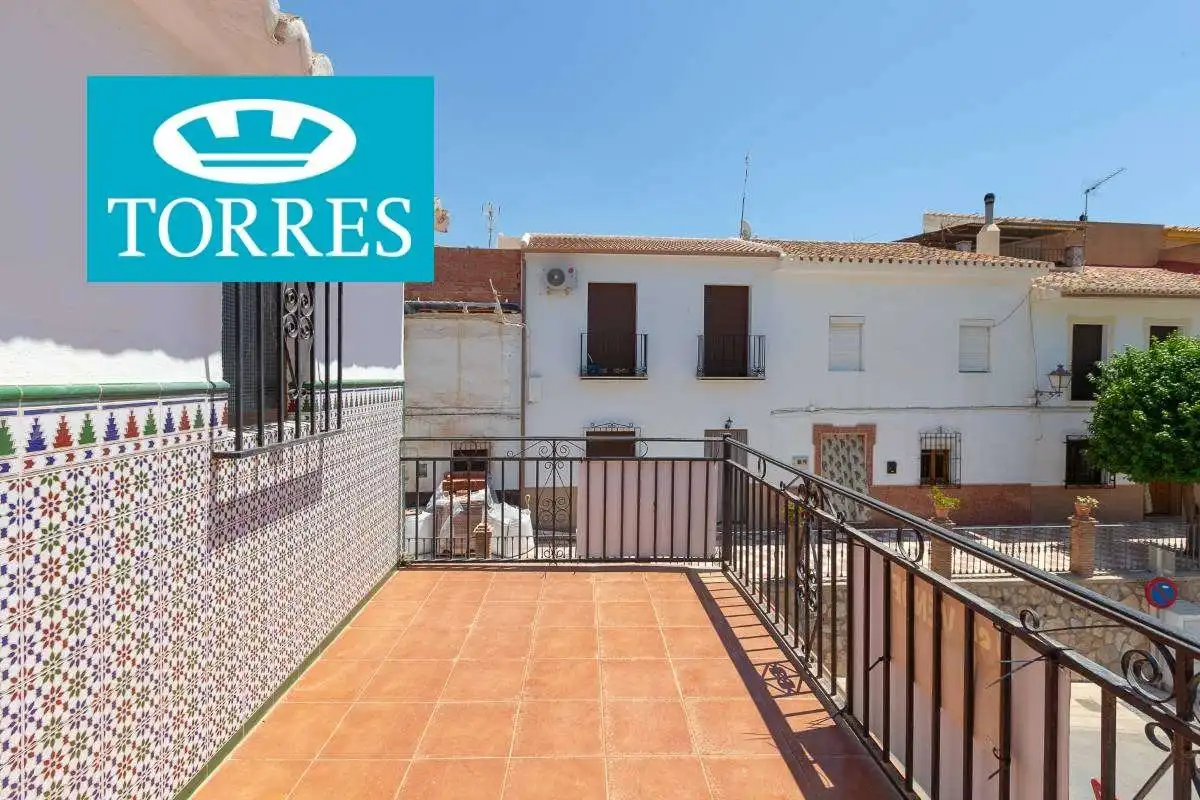 Vista exterior de Casa o xalet en venda en Riogordo amb Terrassa i Traster
