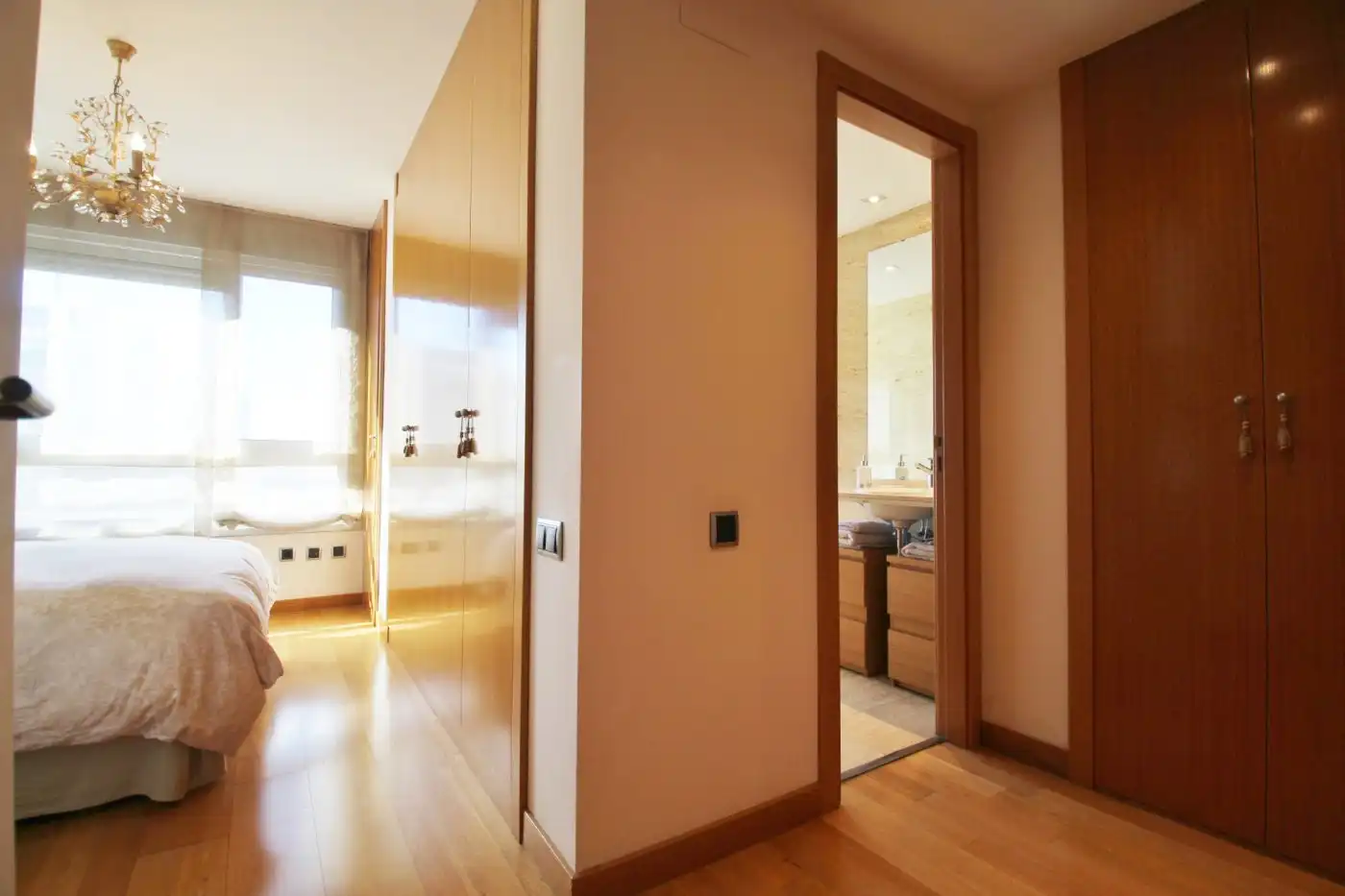 Wohnung zum Verkauf in Alicante / Alacant mit Klimaanlage, Terrasse und Möbliert