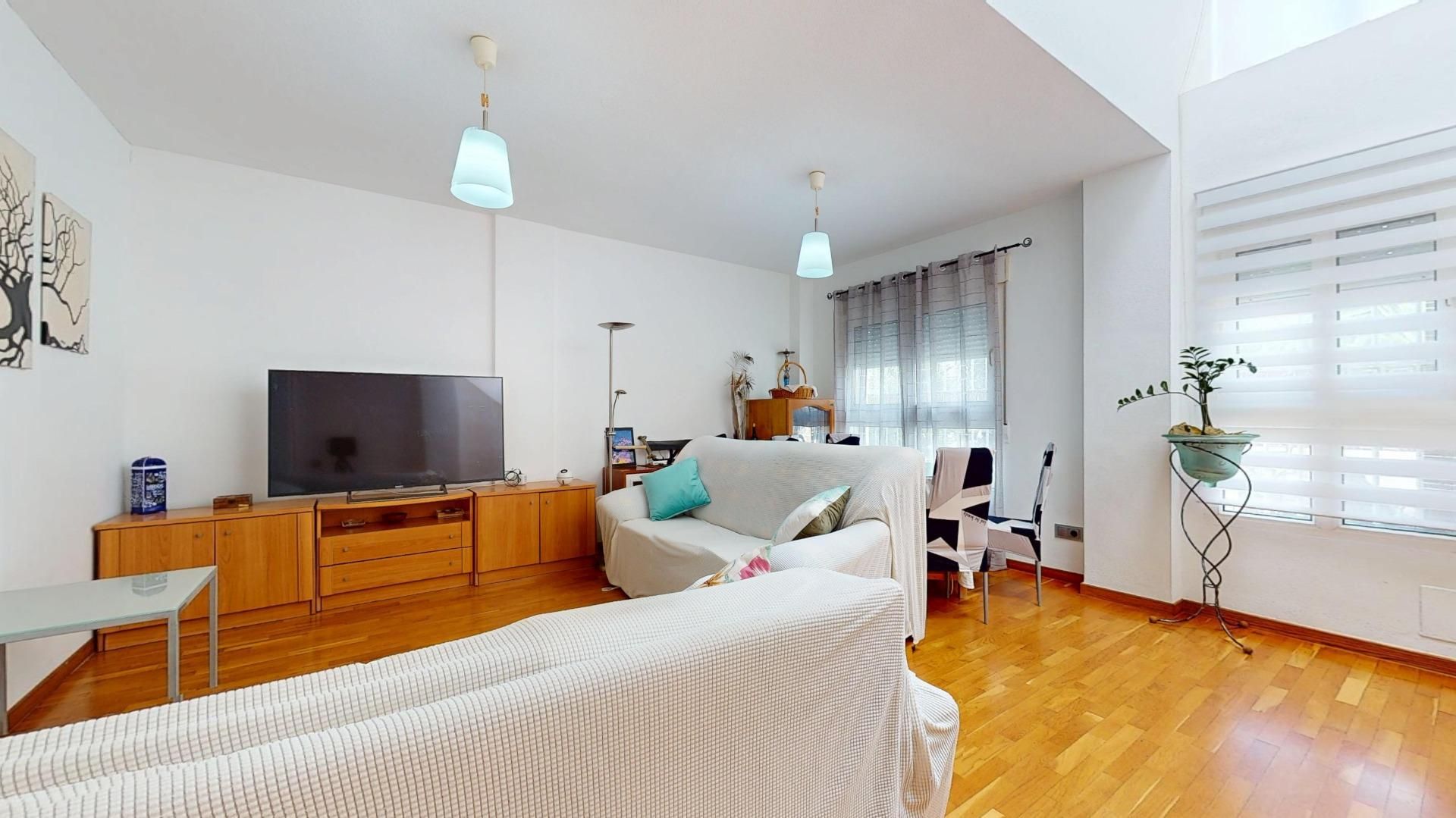 Sala de estar de Casa adosada en venta en Torre-Pacheco con Aire acondicionado, Jardín privado y Terraza