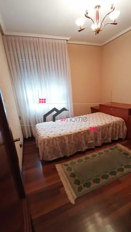 Habitación de Piso en venta en Barakaldo  con Calefacción, Trastero y Amueblado