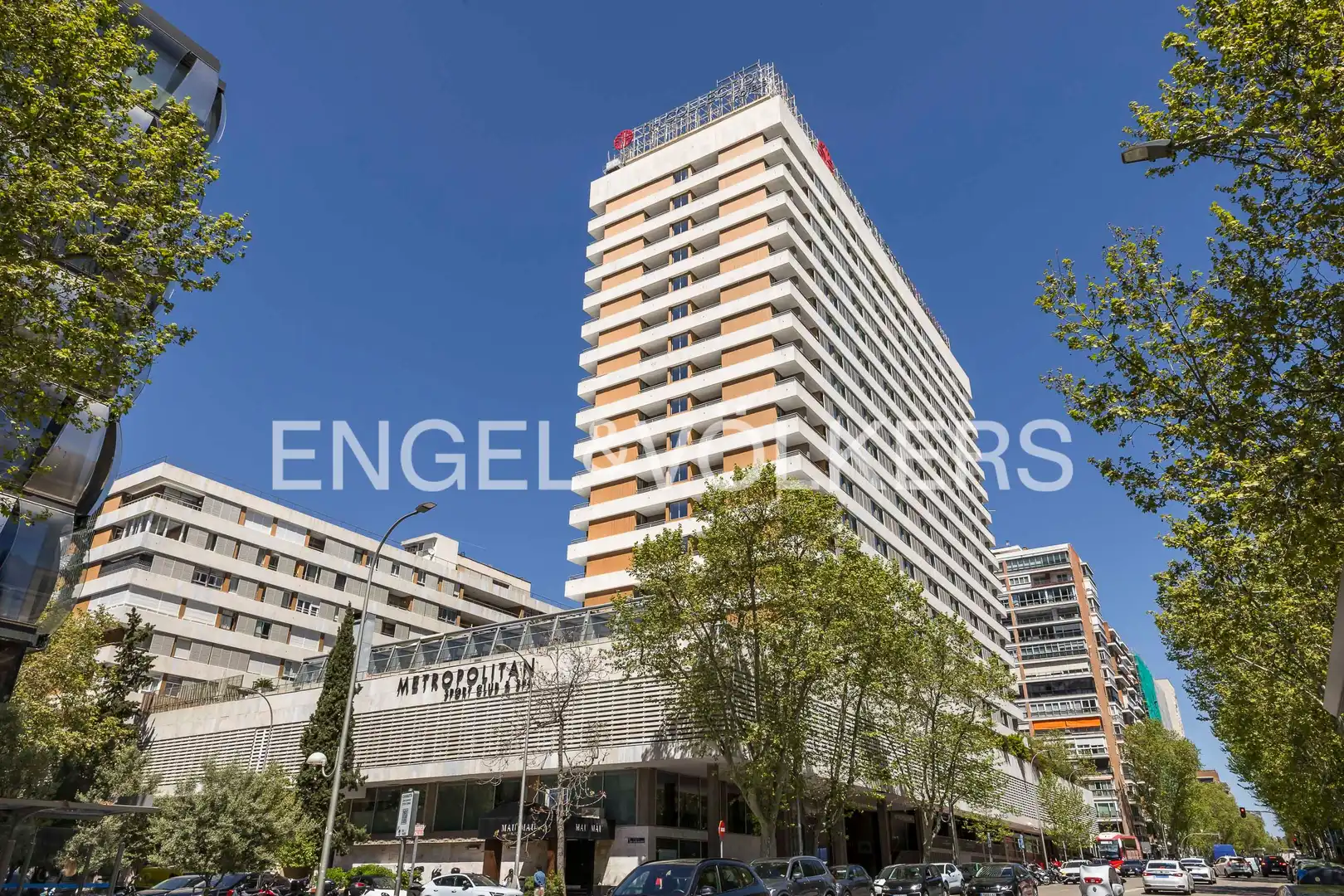 Außenansicht von Wohnung zur Miete in Madrid mit Klimaanlage und Heizung