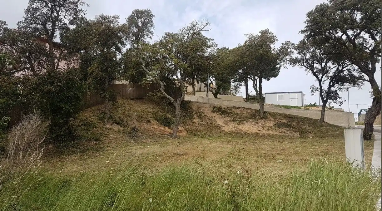 Residential land for sale in Carrer Puig del Perdigolet 33
