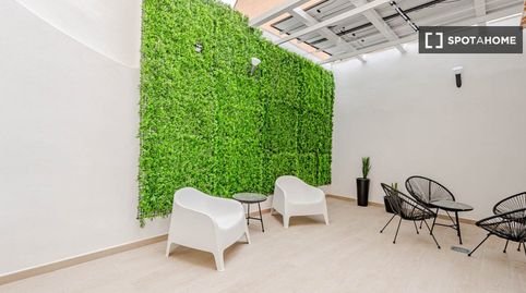 Photo 2 of Room in Valdeacederas, Madrid Capital