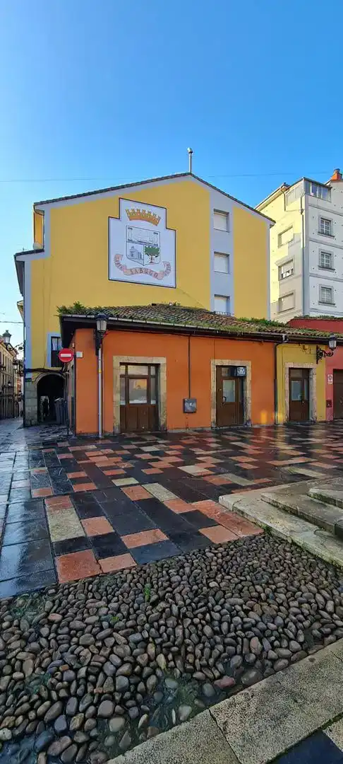 Ground floor for sale in Avilés  with Air Conditioner
