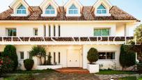 Vista exterior de Casa o xalet en venda en Sitges amb Aire condicionat, Calefacció i Jardí privat