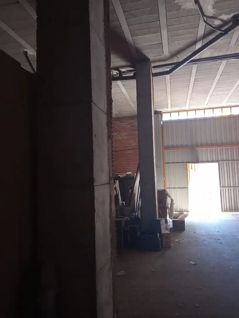 Local comercial en venda a Cenicero, imagen 2