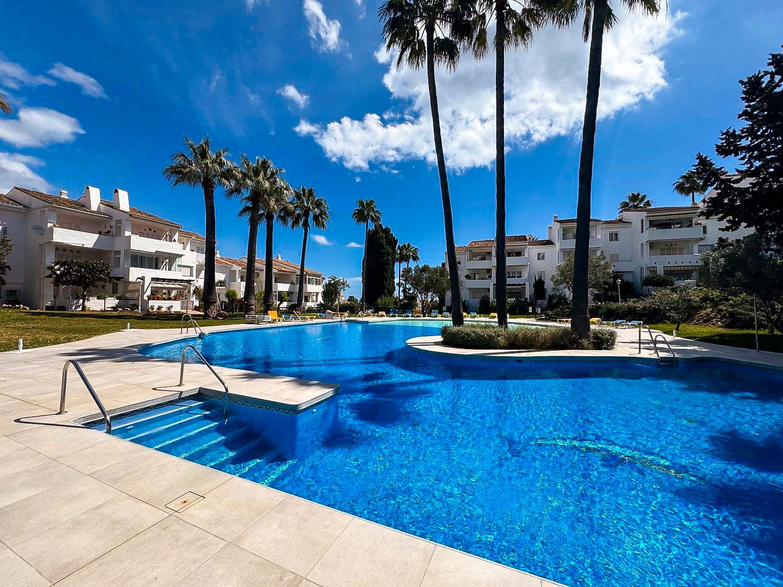 Swimming pool of Apartment for sale in Manilva  with Terrace and Community pool