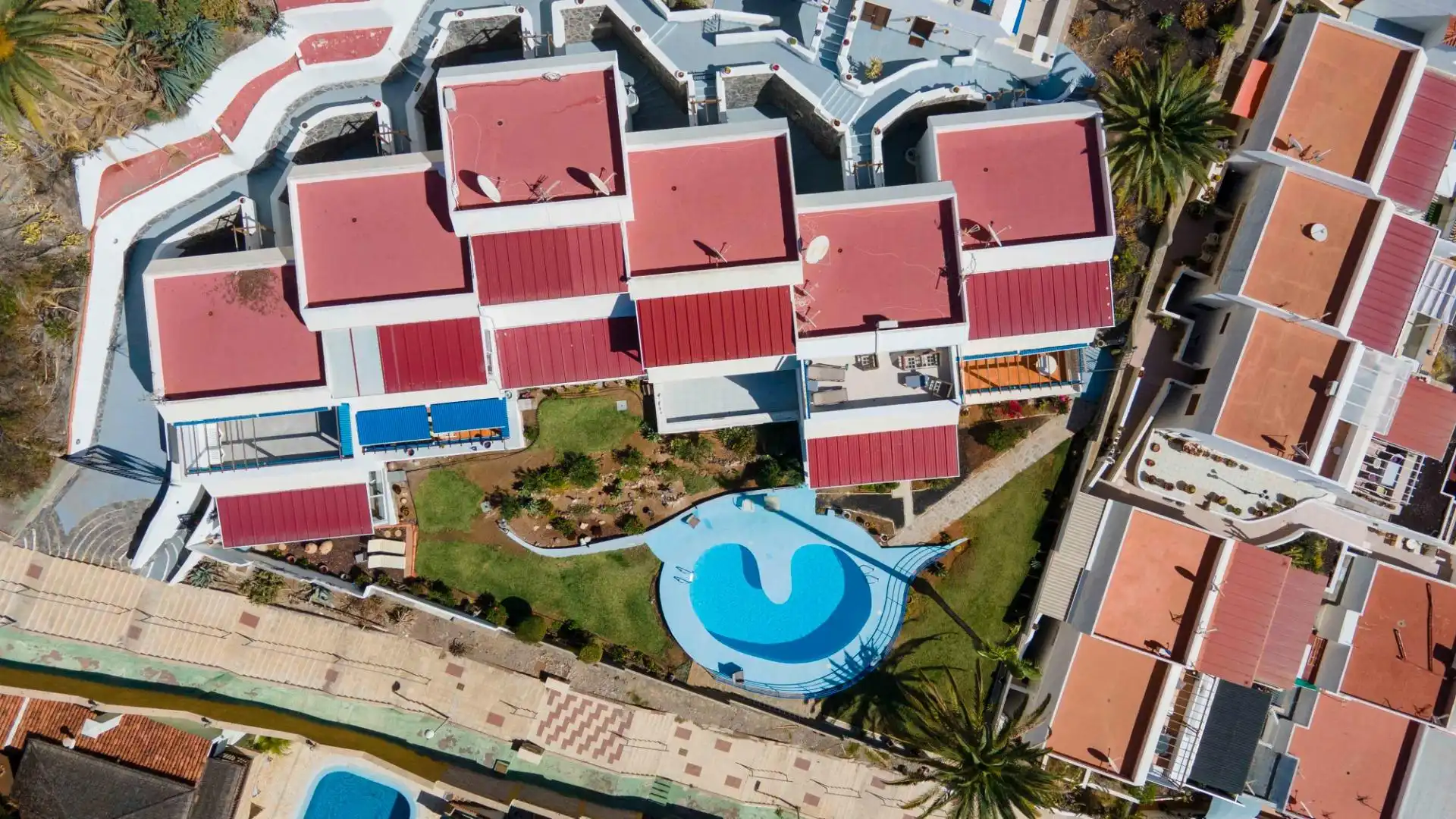 Vista exterior de Apartamento en venta en Adeje con Aire acondicionado, Terraza y Amueblado