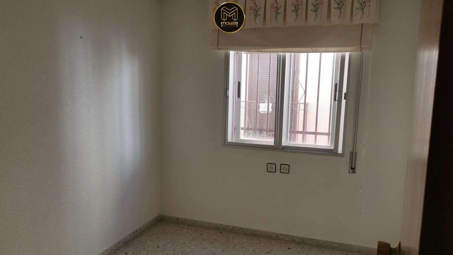 Dormitori de Pis en venda en  Jaén Capital amb Aire condicionat
