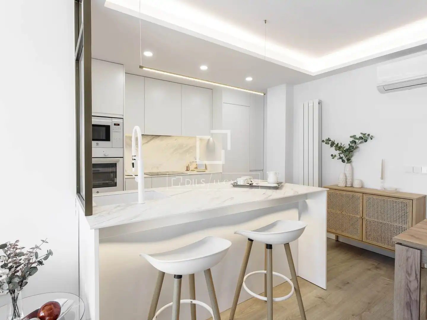Kitchen of Flat for rent in Madrid  with Air Conditioner and Furnished