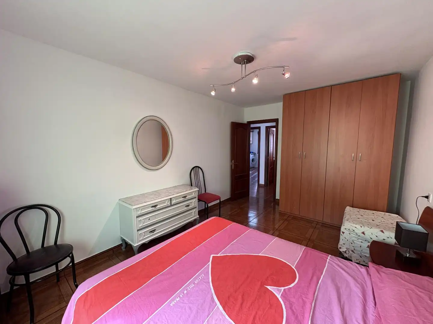Habitación de Edificio en venta en Aller