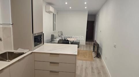 Foto 3 de Piso de alquiler en Berruguete, Madrid