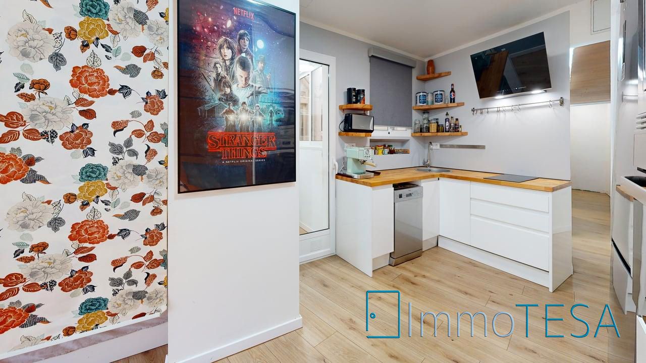 Kitchen of Flat for sale in Barberà del Vallès  with Air Conditioner, Parquet flooring and Balcony