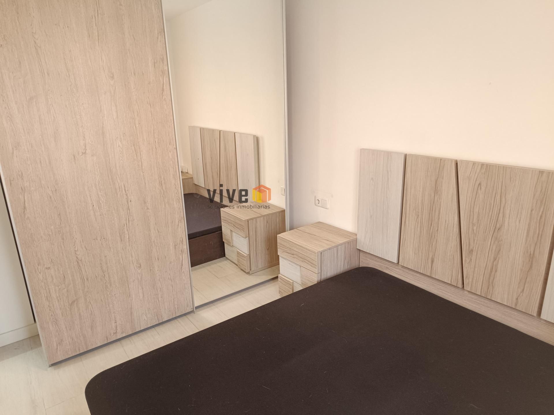 Bedroom of Flat for sale in  Sevilla Capital  with Storage room