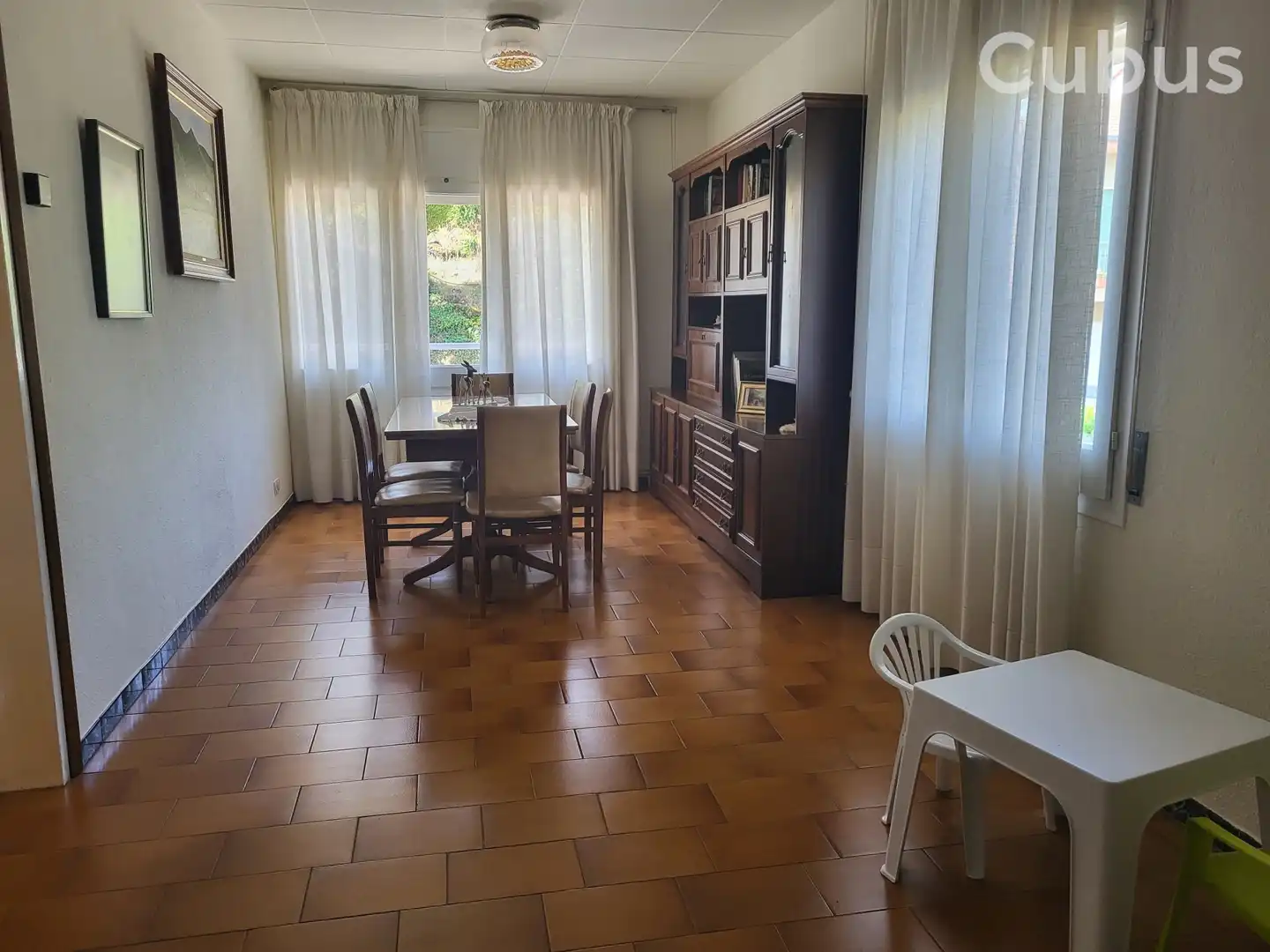 Menjador de Casa o xalet en venda en Olot amb Calefacció, Terrassa i Balcó
