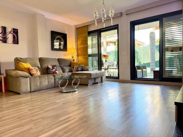 Casa adosada en Venta en La Quinta