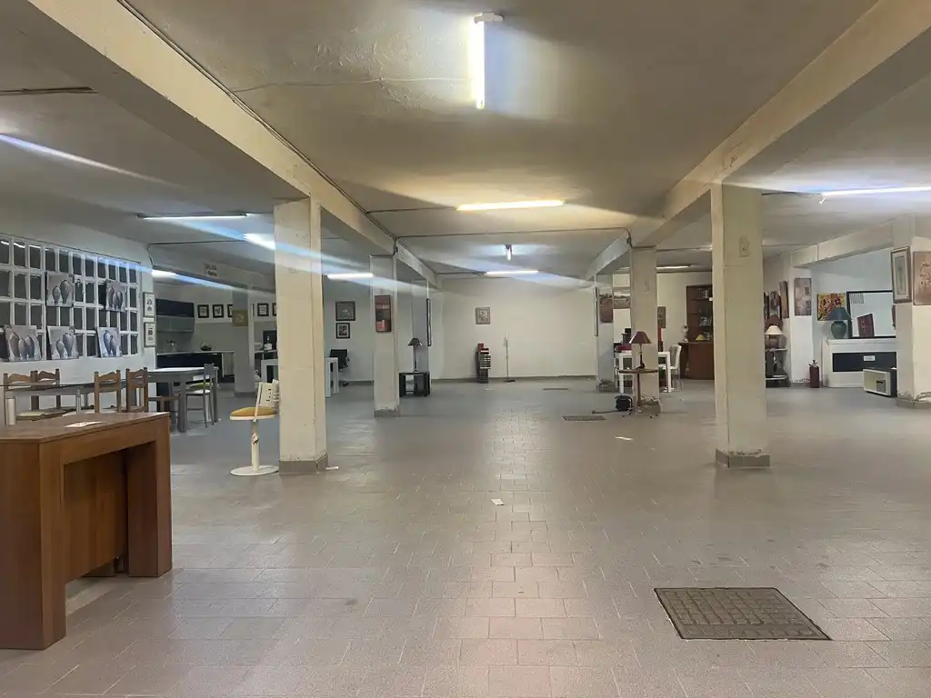 Local commercial à louer à Avenida Fonteculler 70, imagen 13