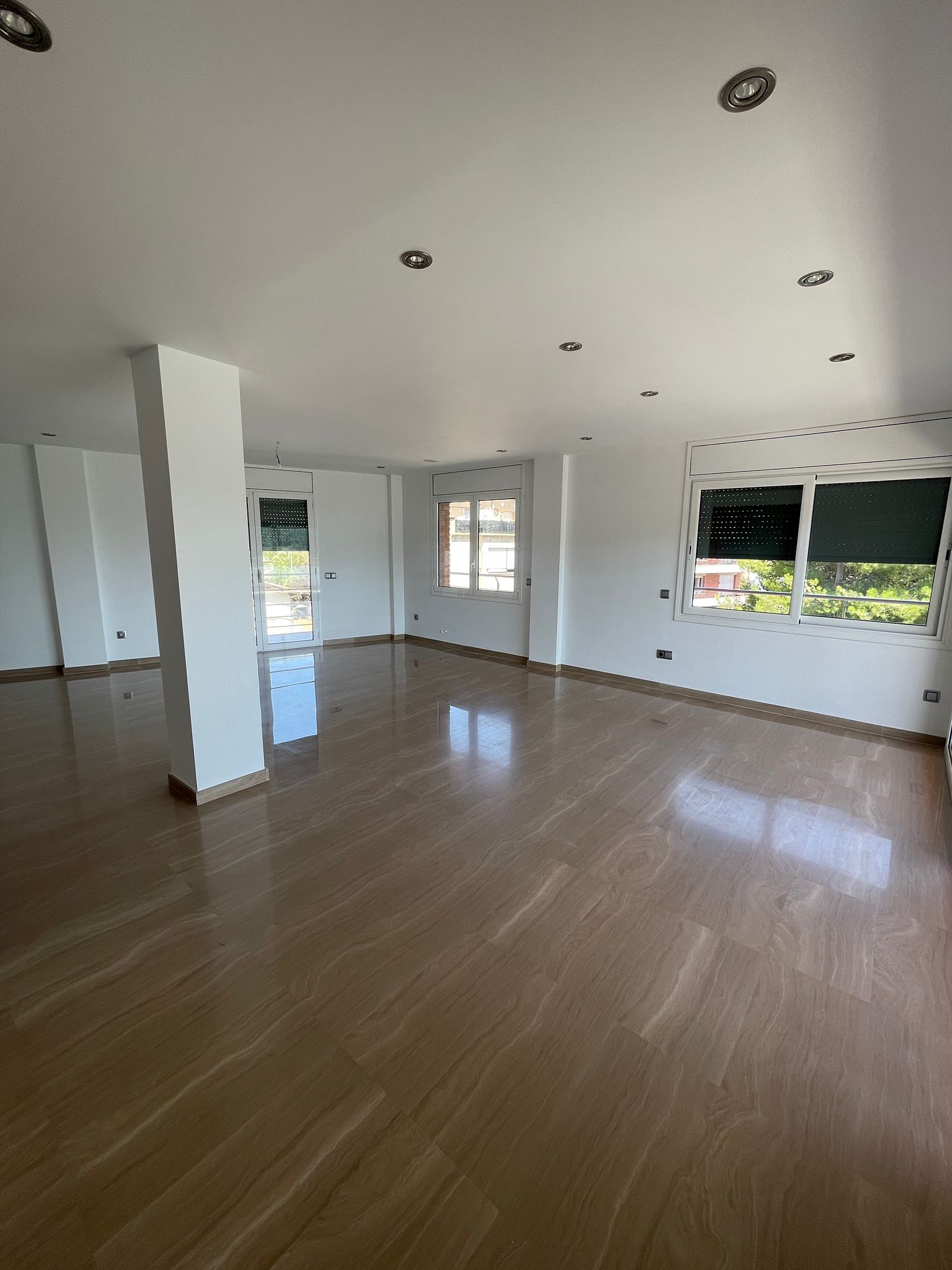 Sala d'estar de Dúplex en venda en Berga amb Calefacció, Terrassa i Forn