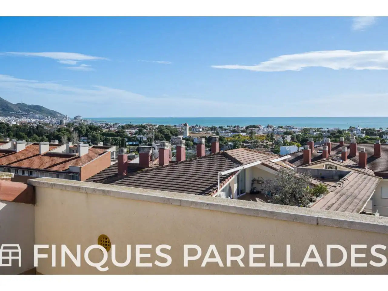 Außenansicht von Dachboden zum Verkauf in Sitges mit Heizung, Terrasse und Abstellraum