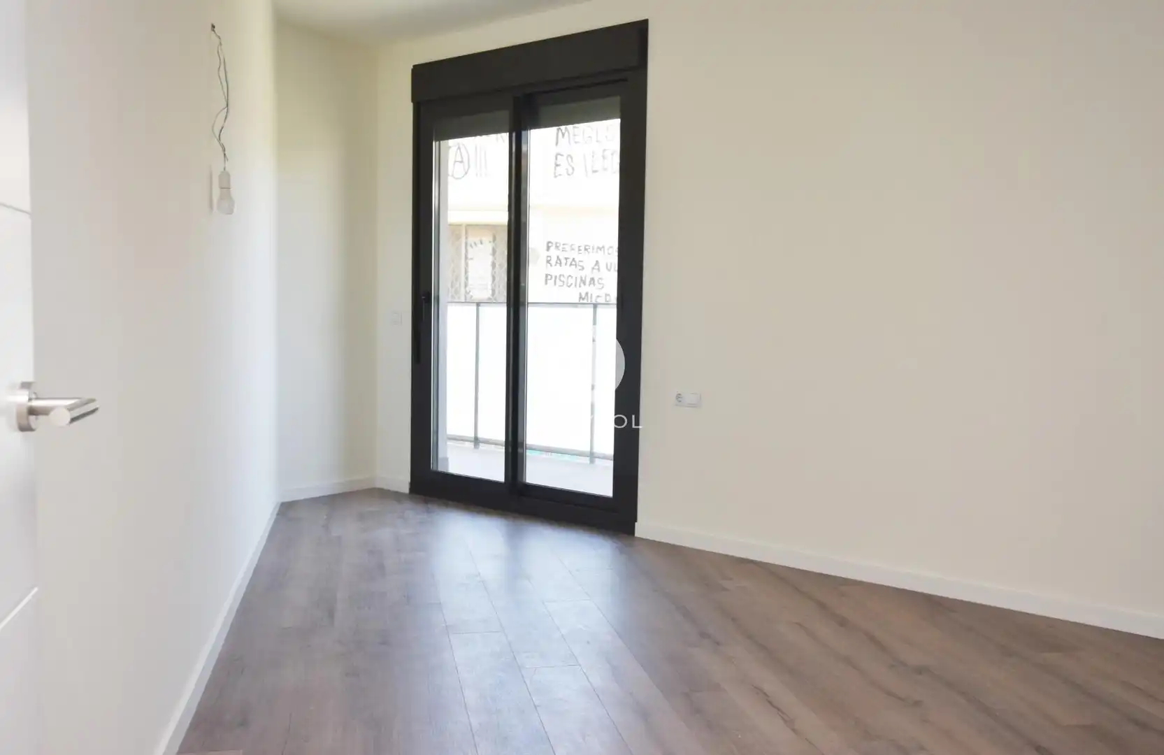 Flat for sale in L'Hospitalet de Llobregat  with Heating, Private garden and Parquet flooring