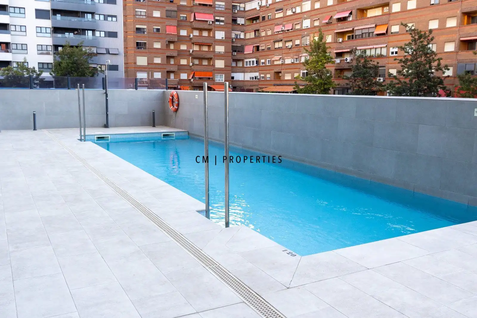 Schwimmbecken von Wohnung zur Miete in Valencia mit Klimaanlage, Heizung und Terrasse