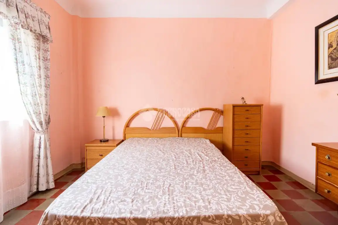 Dormitori de Casa adosada en venda en Granada