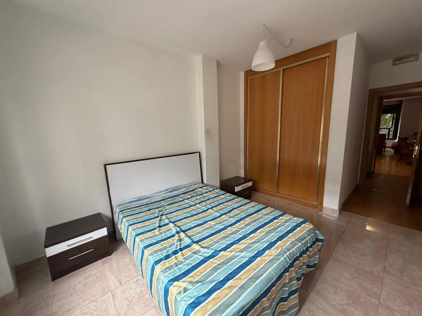 Schlafzimmer von Wohnung zur Miete in Alcalá de Henares mit Klimaanlage, Heizung und Parkett