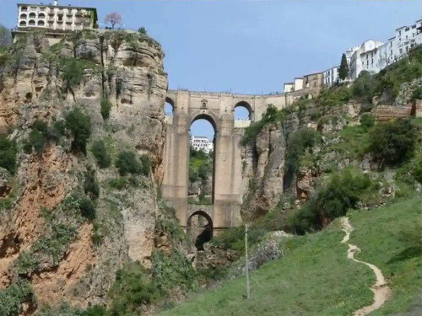 Vista exterior de Pis en venda en Ronda amb Aire condicionat