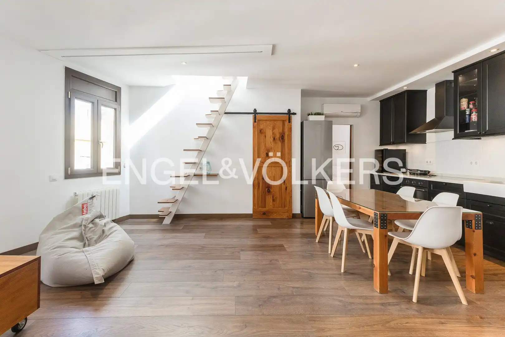 Sala de estar de Piso en venta en Barcelona con Calefacción, Jardín privado y Parquet