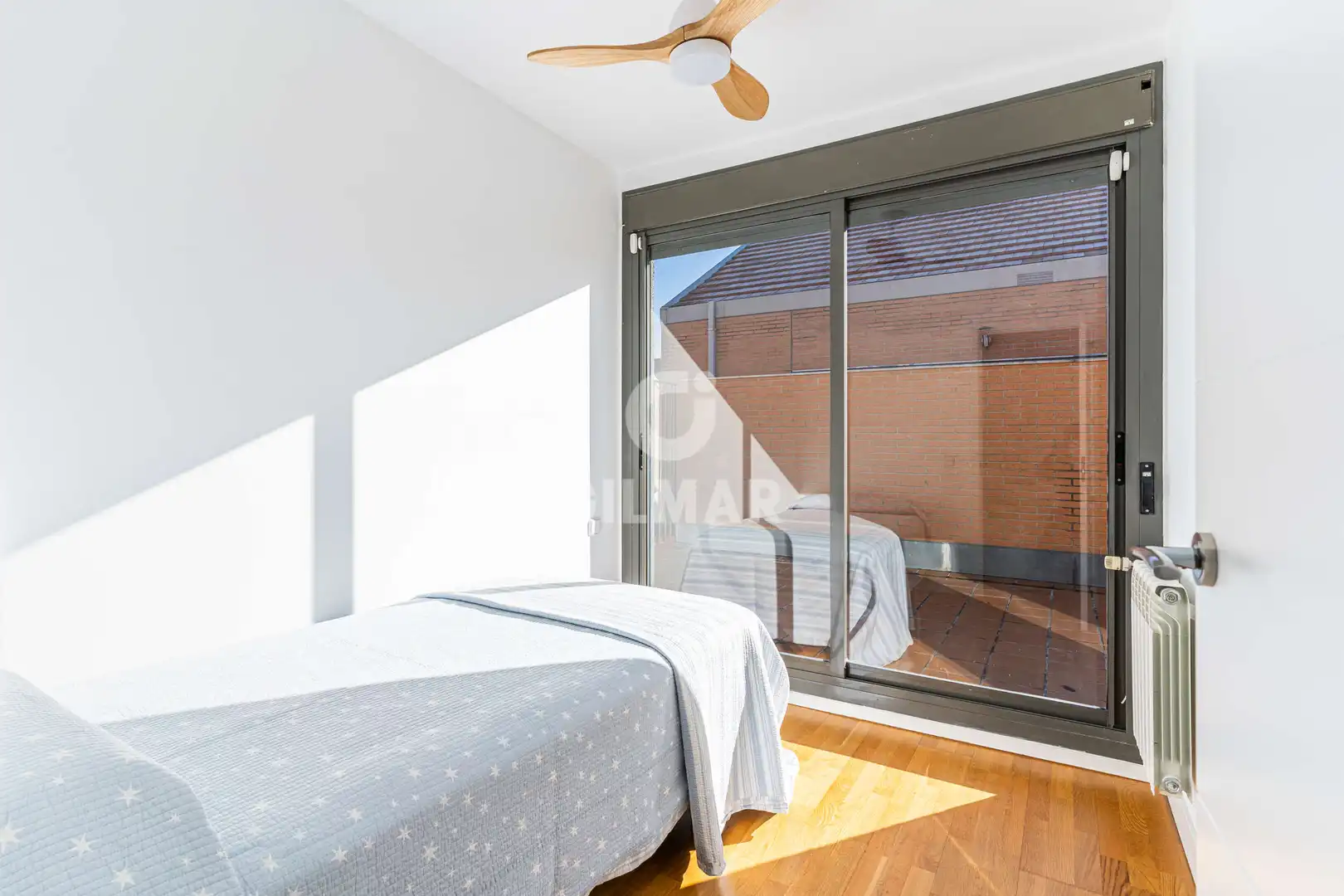 Schlafzimmer von Einfamilien-Reihenhaus zum Verkauf in Leganés mit Heizung, Privatgarten und Schwimmbad