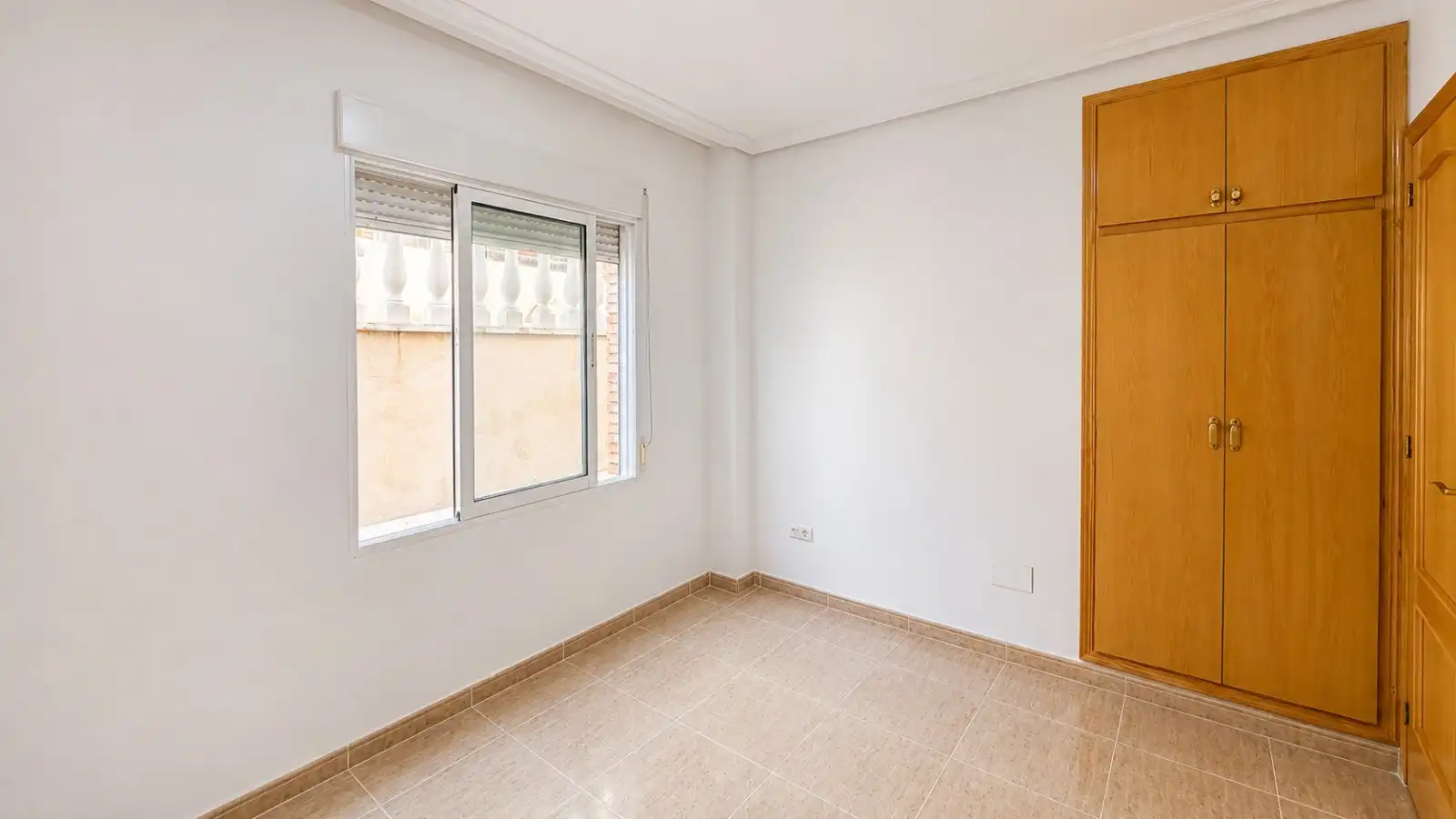 Habitación de Planta baja de alquiler en Algorfa con Aire acondicionado, Calefacción y Jardín privado