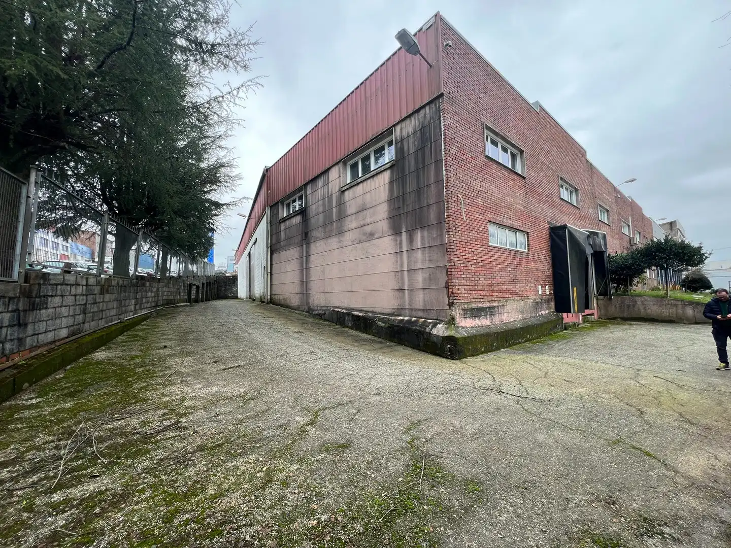 Vista exterior de Nave industrial de alquiler en Santiago de Compostela  con Calefacción