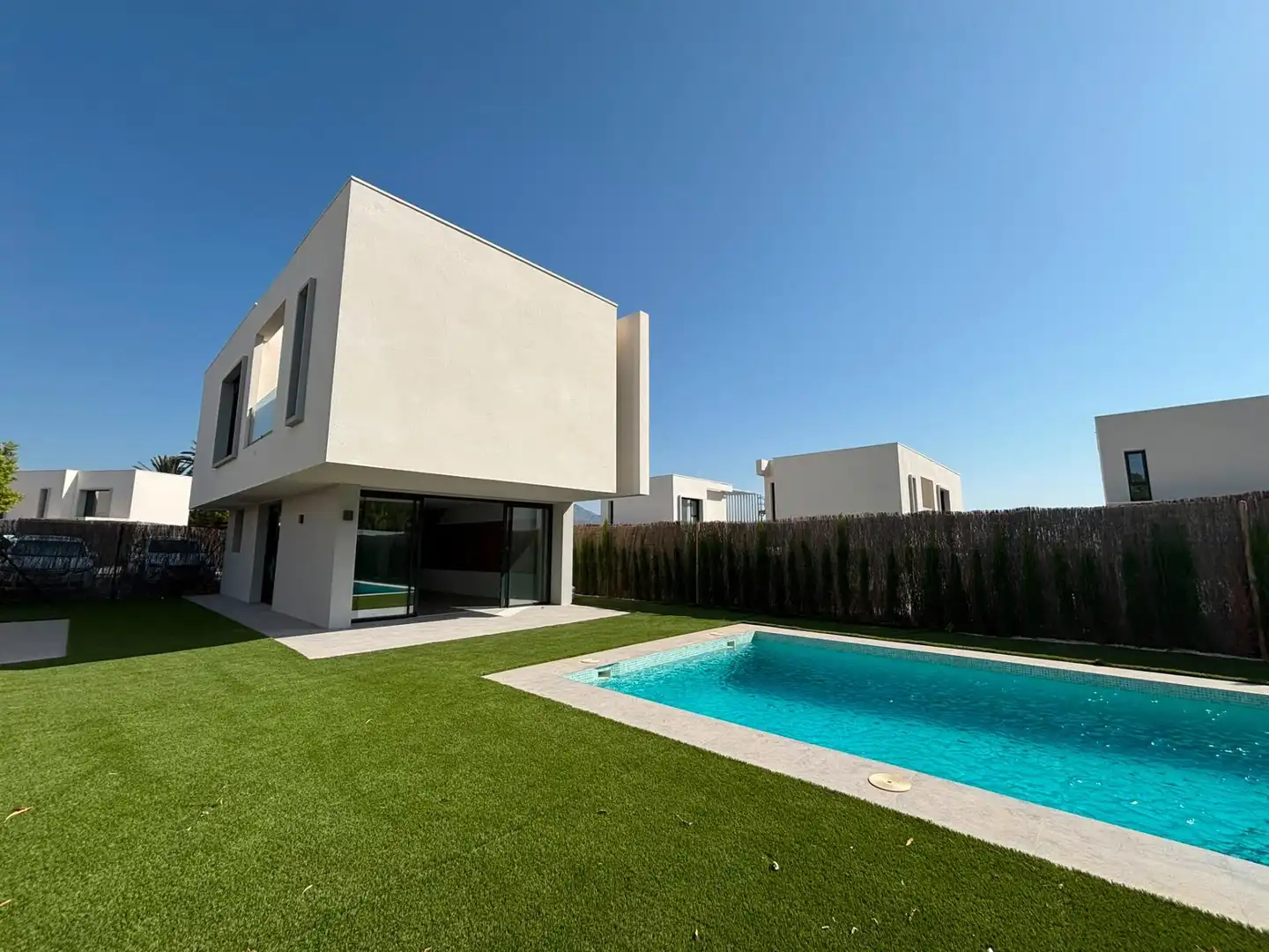 Vista exterior de Casa o chalet en venta en Sant Joan d'Alacant con Aire acondicionado y Piscina