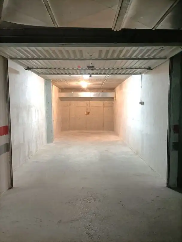 Aparcament de Garatge en venda en Entrambasaguas