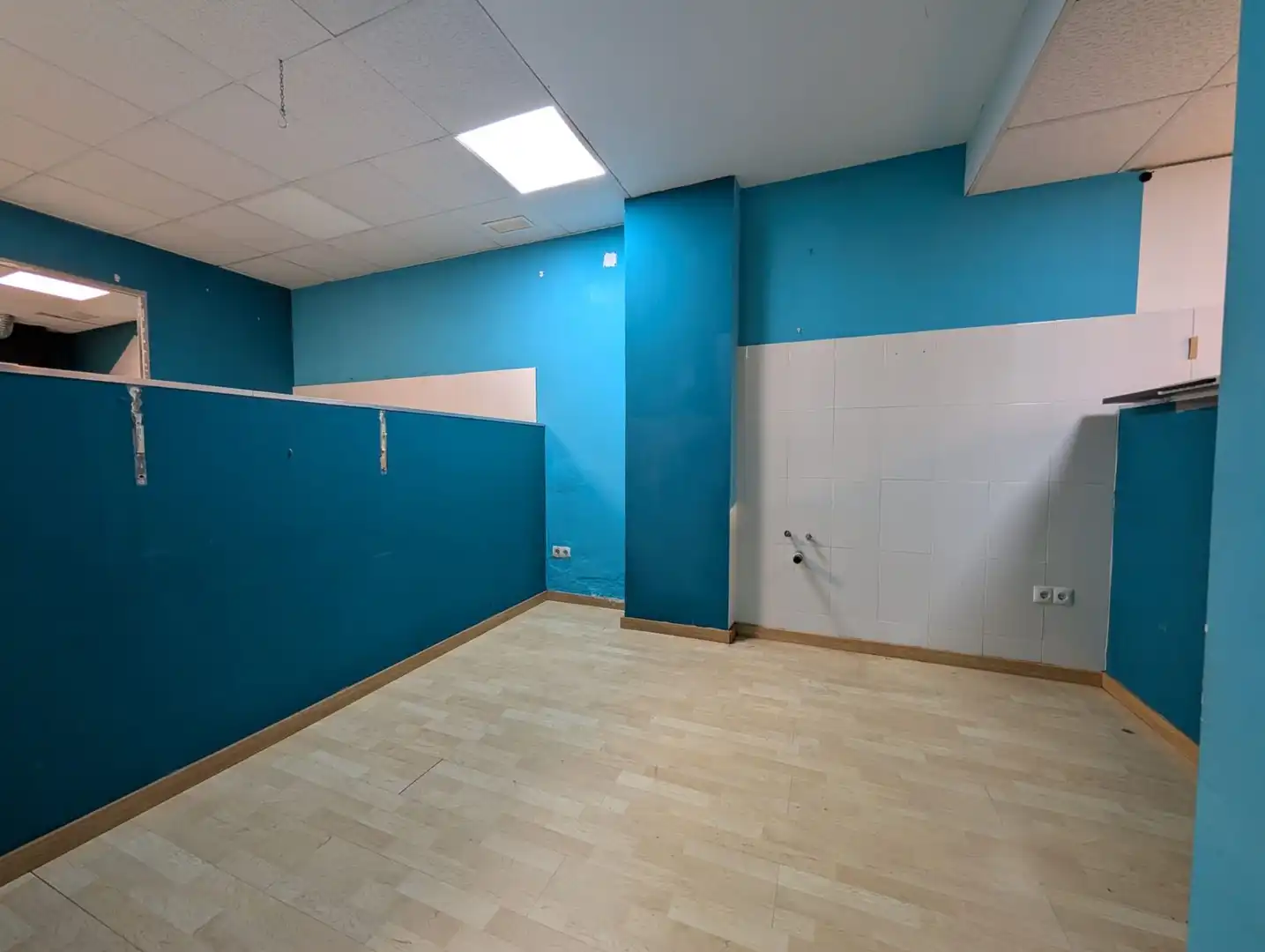 Local en venta en Huelva