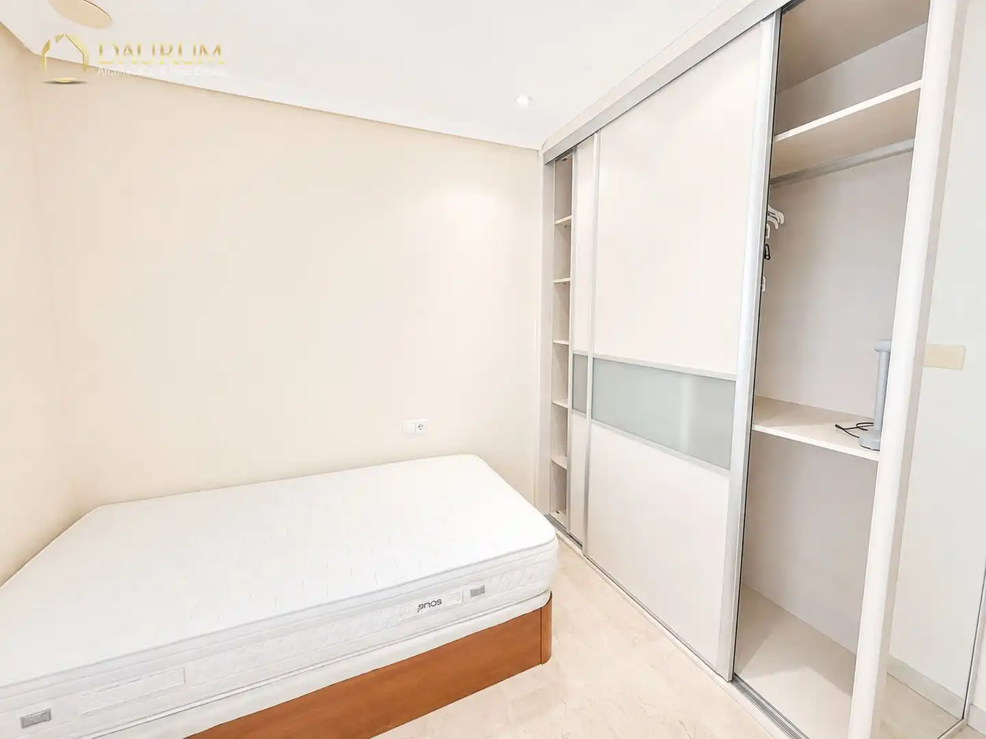Flat for rent in Calle La Torre, Plaza Crevillente - Antiguos Juzgados - El Asilo