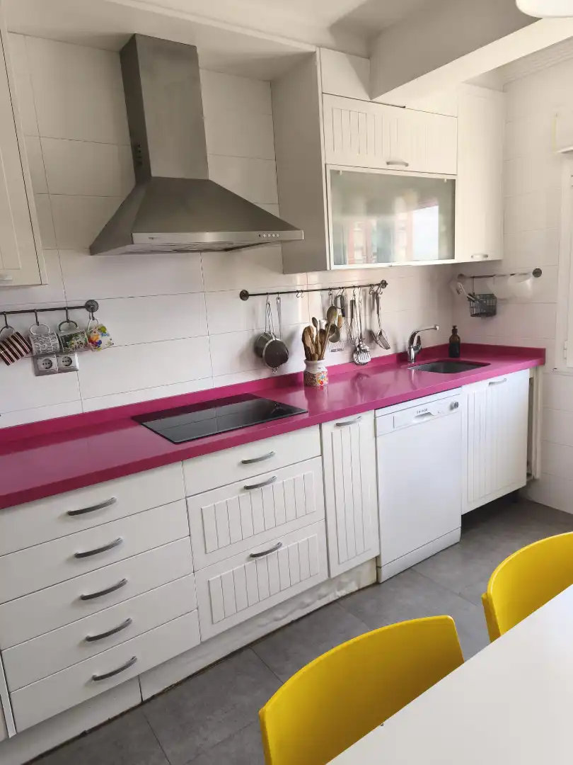 Kitchen of Flat for sale in Gijón   with Heating, Oven and Washing machine