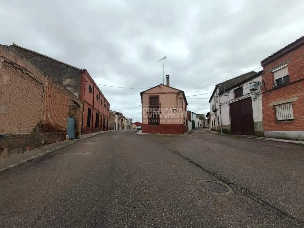 Vista exterior de Casa o chalet en venta en Siete Iglesias de Trabancos