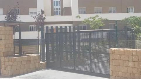 Foto 2 de Pis de lloguer a Jarazmín, Málaga