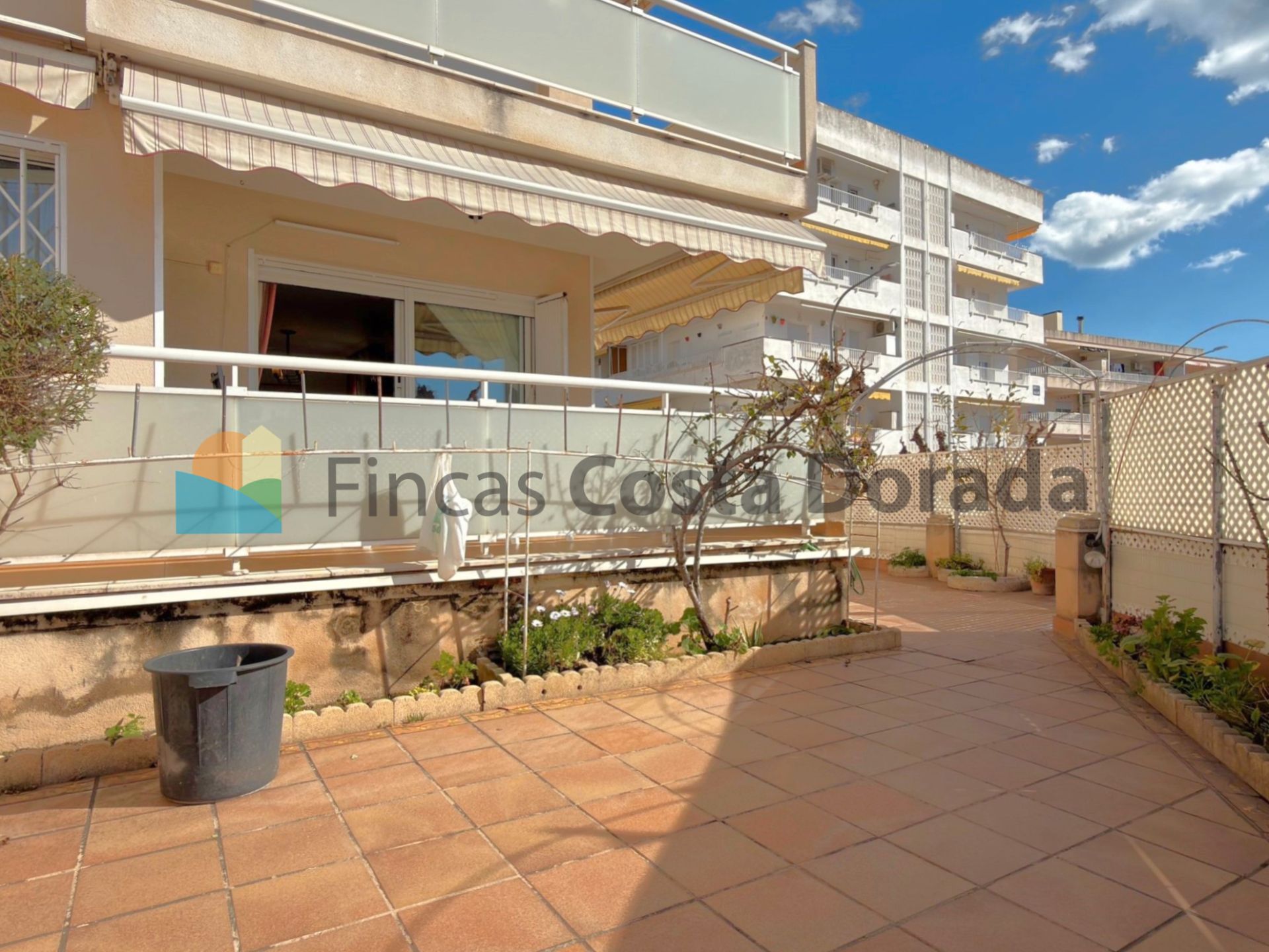Exterior view of Planta baja for sale in Cubelles  with Air Conditioner, Heating and Private garden